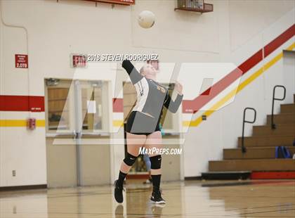Thumbnail 3 in Oakdale vs. Sierra photogallery.