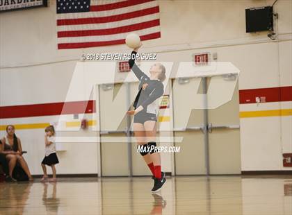 Thumbnail 3 in Oakdale vs. Sierra photogallery.