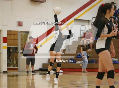Thumbnail 1 in Oakdale vs. Sierra photogallery.