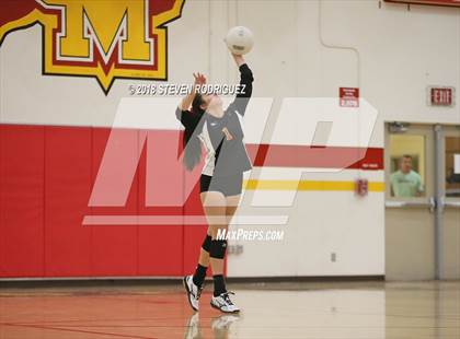 Thumbnail 1 in Oakdale vs. Sierra photogallery.