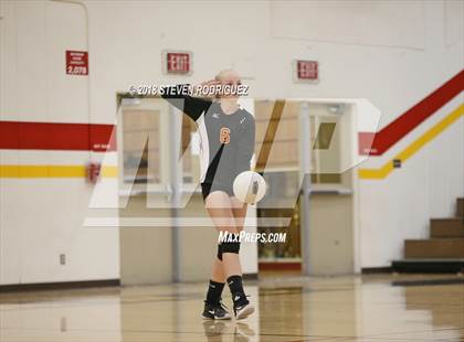 Thumbnail 1 in Oakdale vs. Sierra photogallery.