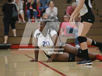 Thumbnail 3 in Oakdale vs. Sierra photogallery.