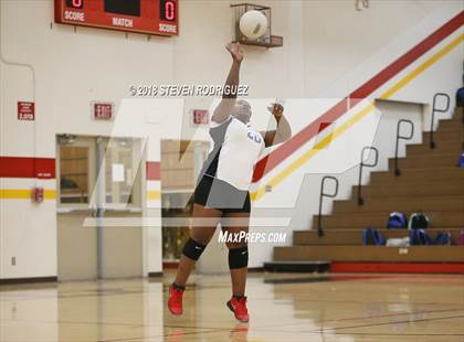 Thumbnail 1 in Oakdale vs. Sierra photogallery.