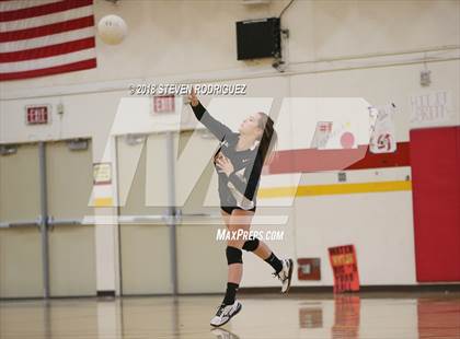 Thumbnail 1 in Oakdale vs. Sierra photogallery.