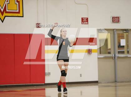 Thumbnail 1 in Oakdale vs. Sierra photogallery.