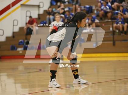 Thumbnail 3 in Oakdale vs. Sierra photogallery.
