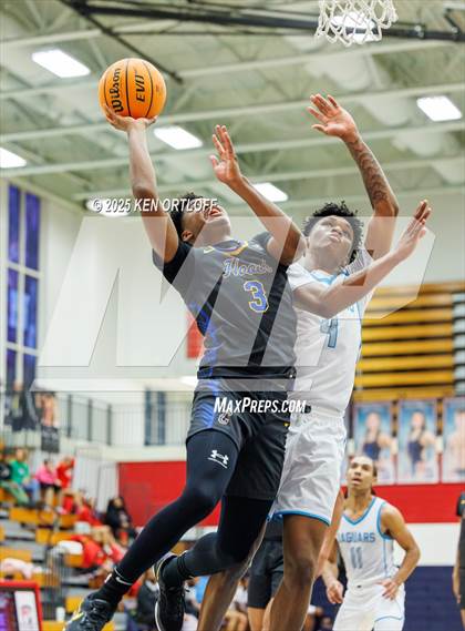Thumbnail 3 in Chattahoochee vs. Seckinger (GHSA 5A Regional Playoff) photogallery.