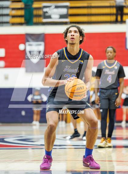 Thumbnail 2 in Chattahoochee vs. Seckinger (GHSA 5A Regional Playoff) photogallery.