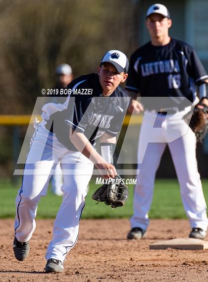 Thumbnail 3 in Leetonia vs. David Anderson photogallery.