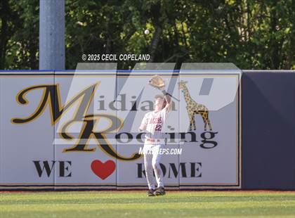Thumbnail 1 in Gordon Lee vs. Pepperell (GHSA  A1 Championship - Game 1) photogallery.