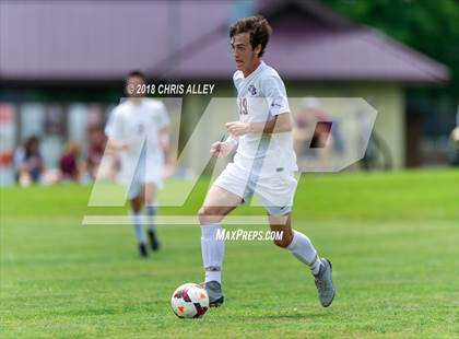 Thumbnail 2 in Dobyns-Bennett vs. Maryville (TSSAA AAA Sectional Final) photogallery.