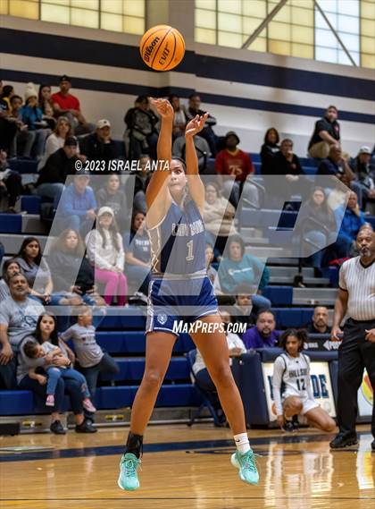 Thumbnail 1 in Purnell Swett @ Hillside(NCHSAA 4A Round 3) photogallery.