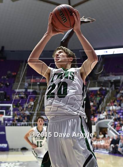 Thumbnail 3 in Kearns vs. Olympus (UHSAA 4A Semifinal) photogallery.