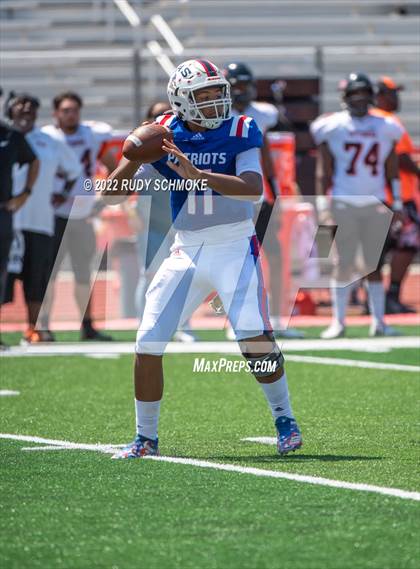 Thumbnail 1 in Pittsburg vs. Liberty (Honor Bowl) photogallery.