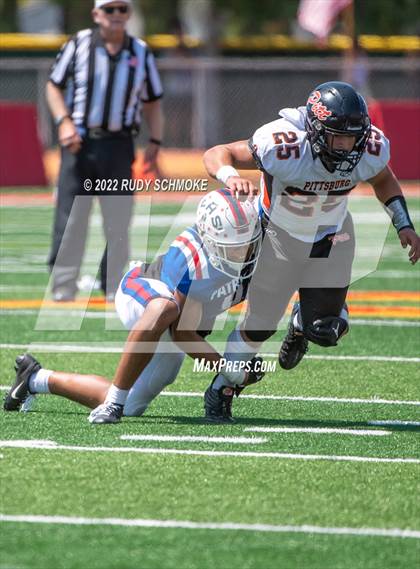 Thumbnail 3 in Pittsburg vs. Liberty (Honor Bowl) photogallery.