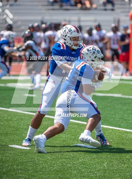 Thumbnail 1 in Pittsburg vs. Liberty (Honor Bowl) photogallery.