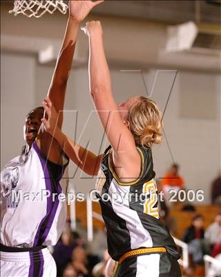 Thumbnail 1 in Placer vs. Sacramento (Section Playoffs) photogallery.