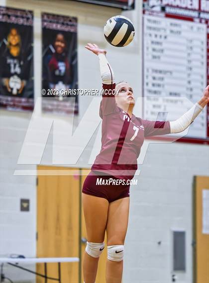 Thumbnail 3 in Bonita Springs @ Braden River (FHSAA 5A Region 3 Quarterfinal) photogallery.