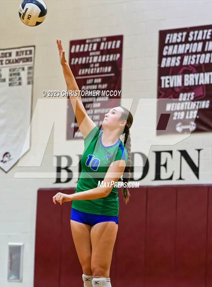 Thumbnail 3 in Bonita Springs @ Braden River (FHSAA 5A Region 3 Quarterfinal) photogallery.