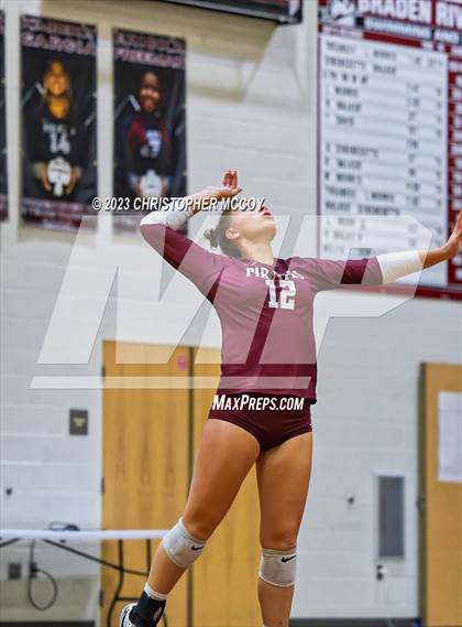 Thumbnail 3 in Bonita Springs @ Braden River (FHSAA 5A Region 3 Quarterfinal) photogallery.