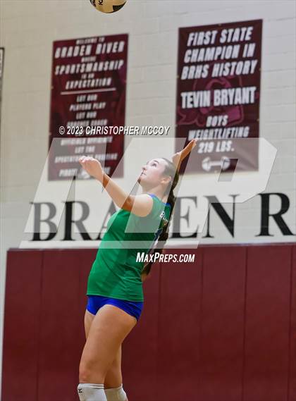 Thumbnail 3 in Bonita Springs @ Braden River (FHSAA 5A Region 3 Quarterfinal) photogallery.