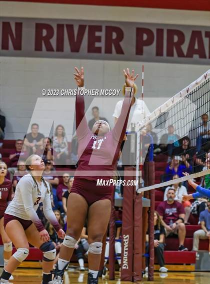 Thumbnail 1 in Bonita Springs @ Braden River (FHSAA 5A Region 3 Quarterfinal) photogallery.