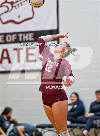 Thumbnail 3 in Bonita Springs @ Braden River (FHSAA 5A Region 3 Quarterfinal) photogallery.