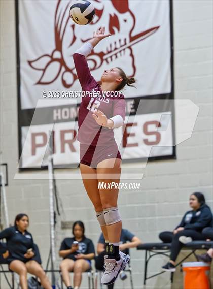Thumbnail 3 in Bonita Springs @ Braden River (FHSAA 5A Region 3 Quarterfinal) photogallery.