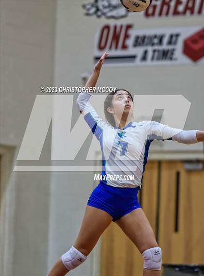 Thumbnail 3 in Bonita Springs @ Braden River (FHSAA 5A Region 3 Quarterfinal) photogallery.