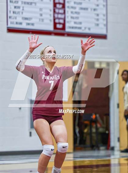 Thumbnail 2 in Bonita Springs @ Braden River (FHSAA 5A Region 3 Quarterfinal) photogallery.