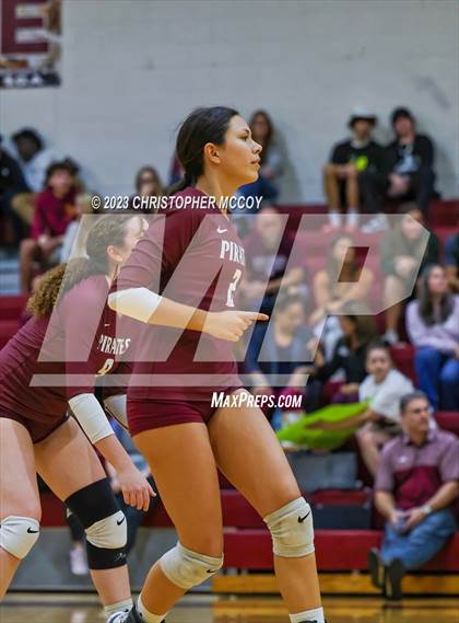 Thumbnail 3 in Bonita Springs @ Braden River (FHSAA 5A Region 3 Quarterfinal) photogallery.