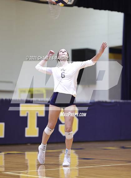 Thumbnail 1 in Terry Sanford @ Cape Fear photogallery.
