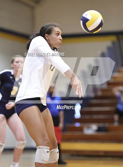 Thumbnail 2 in Terry Sanford @ Cape Fear photogallery.