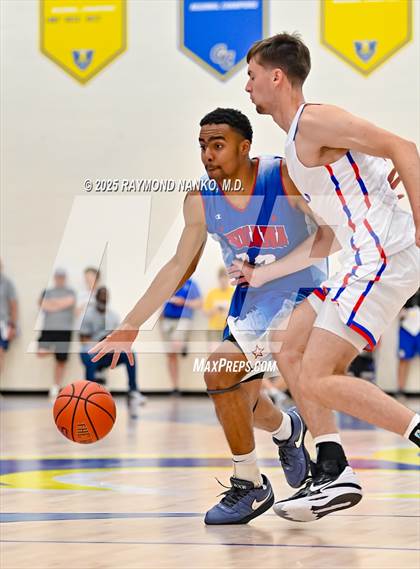 Thumbnail 3 in Indiana All-Stars (Junior vs Senior) photogallery.