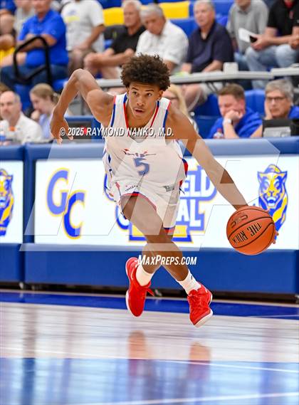 Thumbnail 3 in Indiana All-Stars (Junior vs Senior) photogallery.