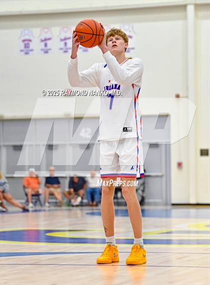 Thumbnail 2 in Indiana All-Stars (Junior vs Senior) photogallery.