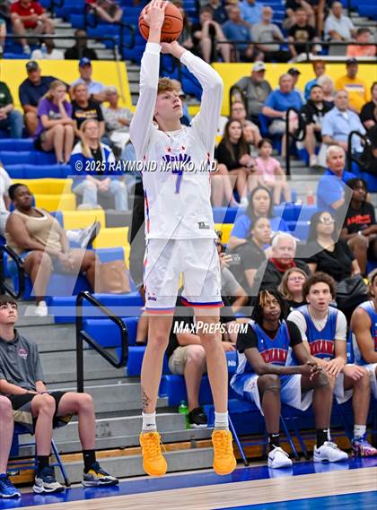 Thumbnail 1 in Indiana All-Stars (Junior vs Senior) photogallery.