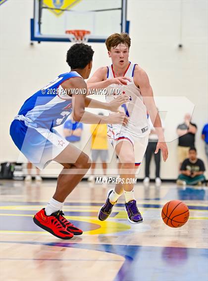 Thumbnail 2 in Indiana All-Stars (Junior vs Senior) photogallery.