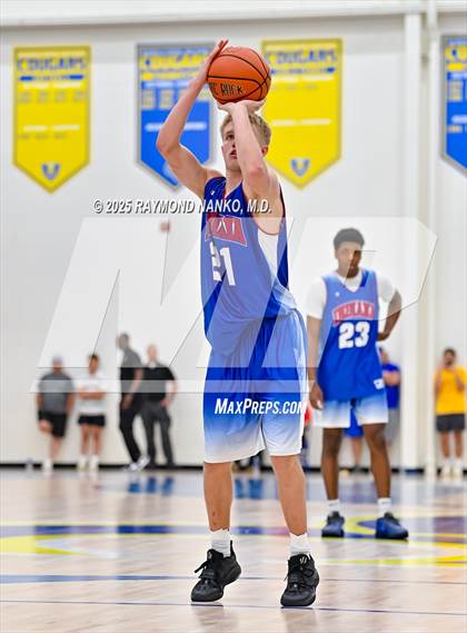 Thumbnail 3 in Indiana All-Stars (Junior vs Senior) photogallery.