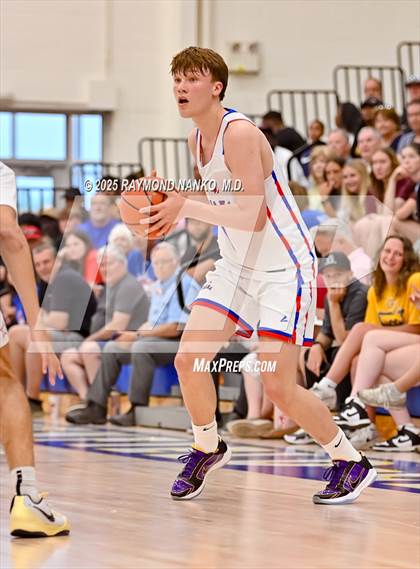 Thumbnail 3 in Indiana All-Stars (Junior vs Senior) photogallery.