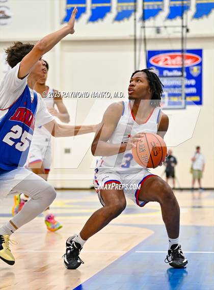 Thumbnail 2 in Indiana All-Stars (Junior vs Senior) photogallery.