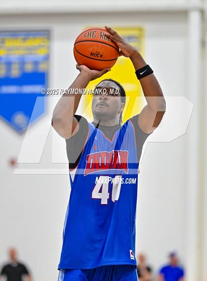 Thumbnail 1 in Indiana All-Stars (Junior vs Senior) photogallery.