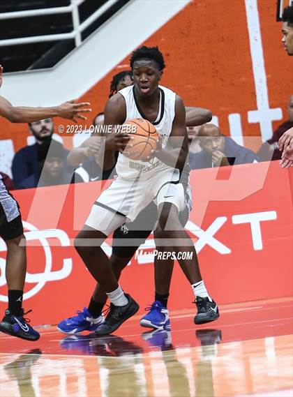 Thumbnail 3 in Neumann-Goretti vs. Vashon (Spalding Hoophall Classic) photogallery.
