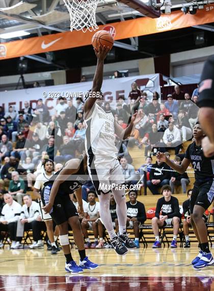Thumbnail 1 in Neumann-Goretti vs. Vashon (Spalding Hoophall Classic) photogallery.