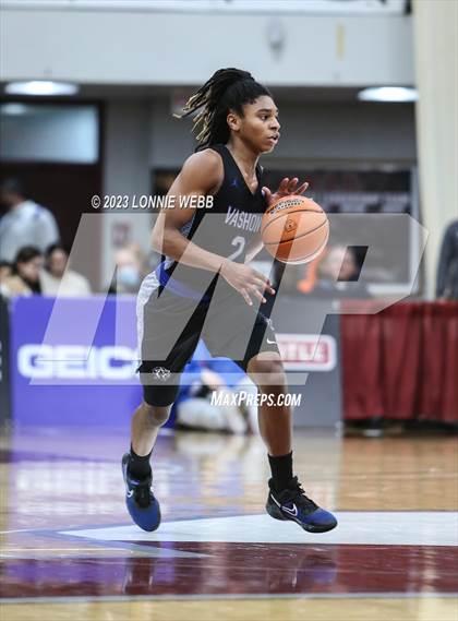 Thumbnail 3 in Neumann-Goretti vs. Vashon (Spalding Hoophall Classic) photogallery.