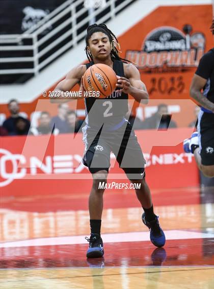 Thumbnail 3 in Neumann-Goretti vs. Vashon (Spalding Hoophall Classic) photogallery.