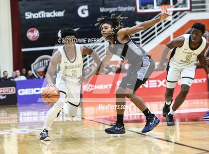 Thumbnail 1 in Neumann-Goretti vs. Vashon (Spalding Hoophall Classic) photogallery.