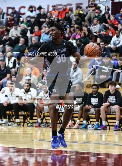 Thumbnail 3 in Neumann-Goretti vs. Vashon (Spalding Hoophall Classic) photogallery.