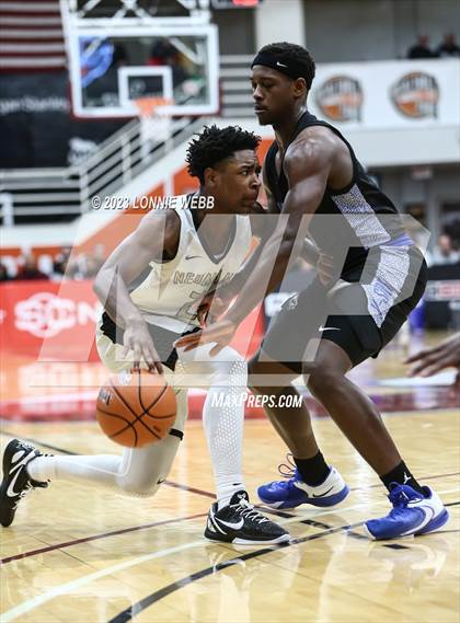 Thumbnail 1 in Neumann-Goretti vs. Vashon (Spalding Hoophall Classic) photogallery.