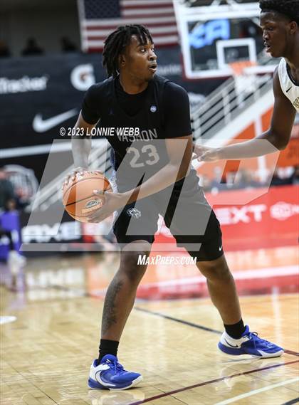 Thumbnail 3 in Neumann-Goretti vs. Vashon (Spalding Hoophall Classic) photogallery.